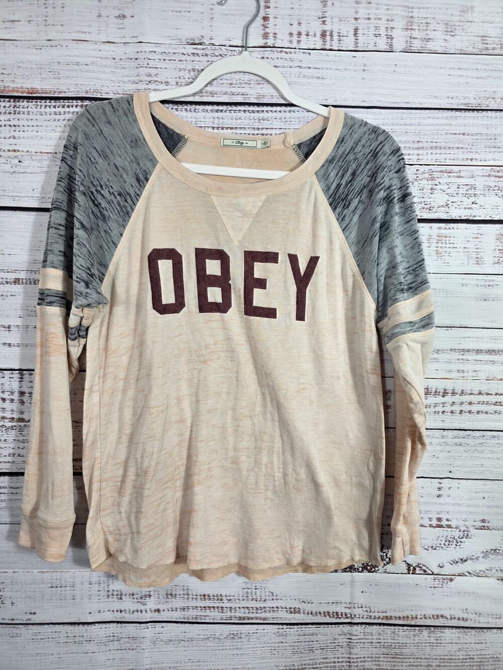 OBEY women's Collegiate long sleeve top in Oatmeal/Charcoal size small
